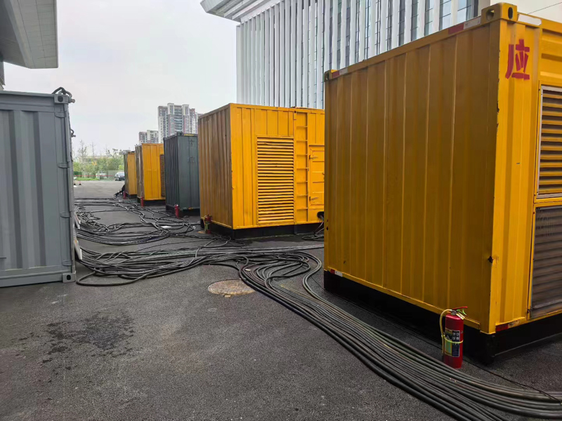 雨城不同季节柴油发电机组保养有哪些注意事项?