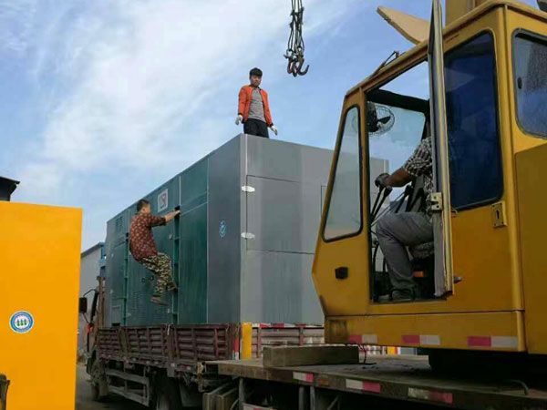 雨城更换水冷式机油散热器密封件的操作流程是怎样的？